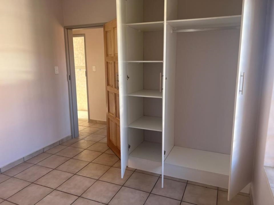 2 Bedroom Property for Sale in Die Bult Western Cape